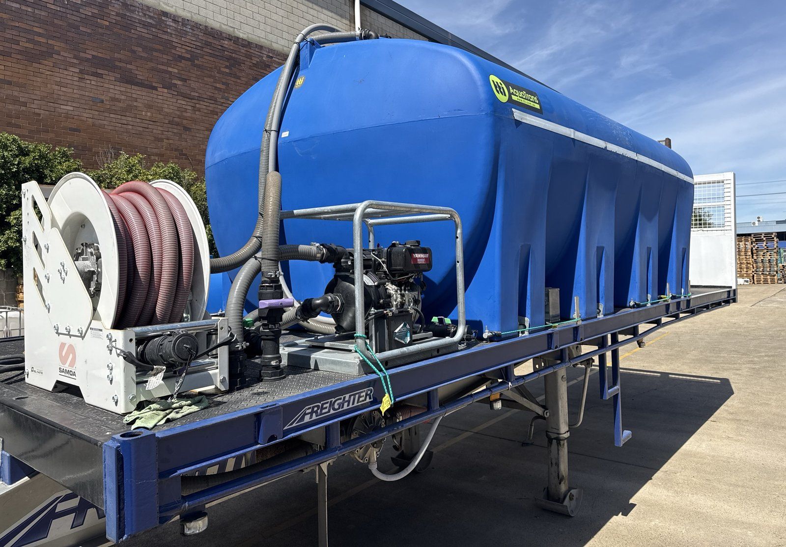 Bulk AdBlue delivery tank with pump and hose reel