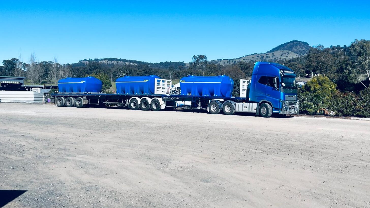 Liquidia B-double AdBlue tanker rig