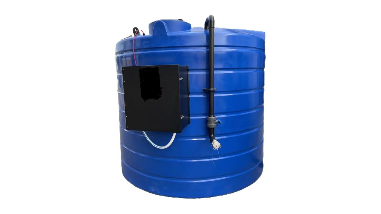 On-site AdBlue storage tank